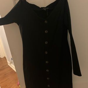 BLACK OFF THE SHOULDER BUTTON DRESS (so trendy)